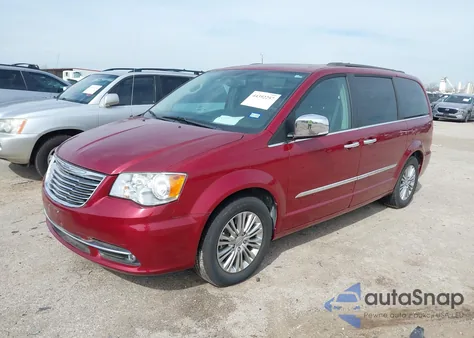 2016 Chrysler Town & Country Touring-L Anniversary Edition z USA, uszkodzony, nr VIN 2C4RC1CG3GR215594